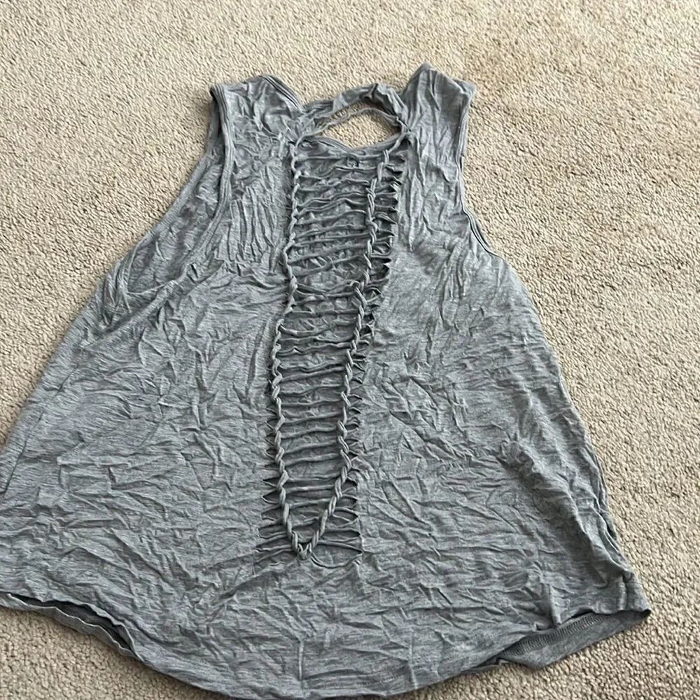 Carbon 38 Grey Cutout Tank XS